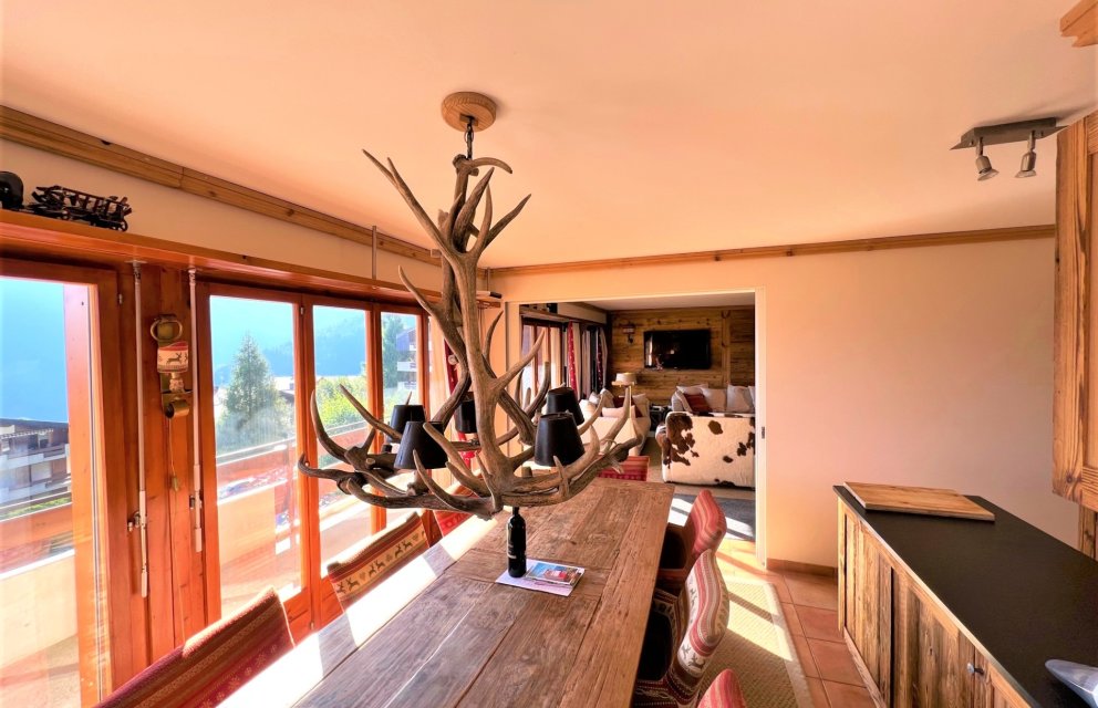 Magnificent renovated 5 1/2 room apartment in La Tzoumaz/4 Vallées»