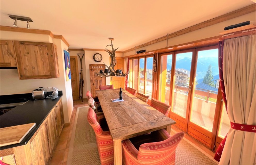 Magnificent renovated 5 1/2 room apartment in La Tzoumaz/4 Vallées»