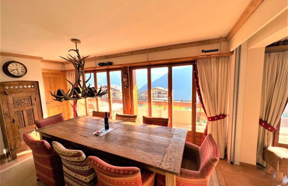 Magnificent renovated 5 1/2 room apartment in La Tzoumaz/4 Vallées»