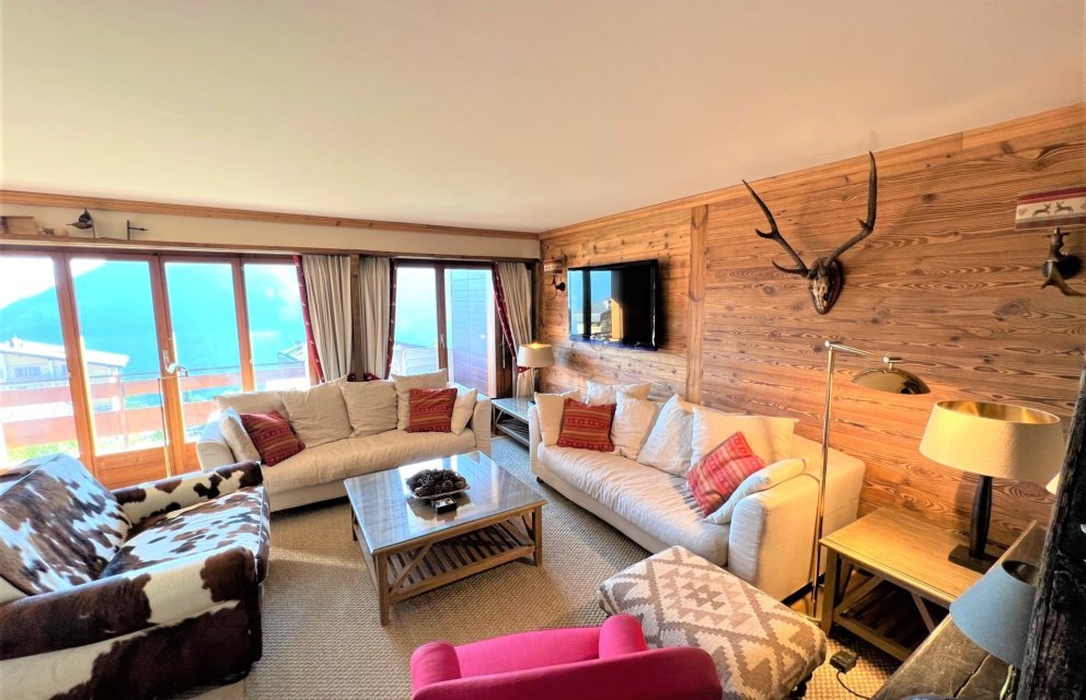 Magnificent renovated 5 1/2 room apartment in La Tzoumaz/4 Vallées»