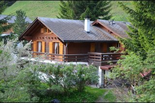 Grand chalet de 220 m2 situation calme
